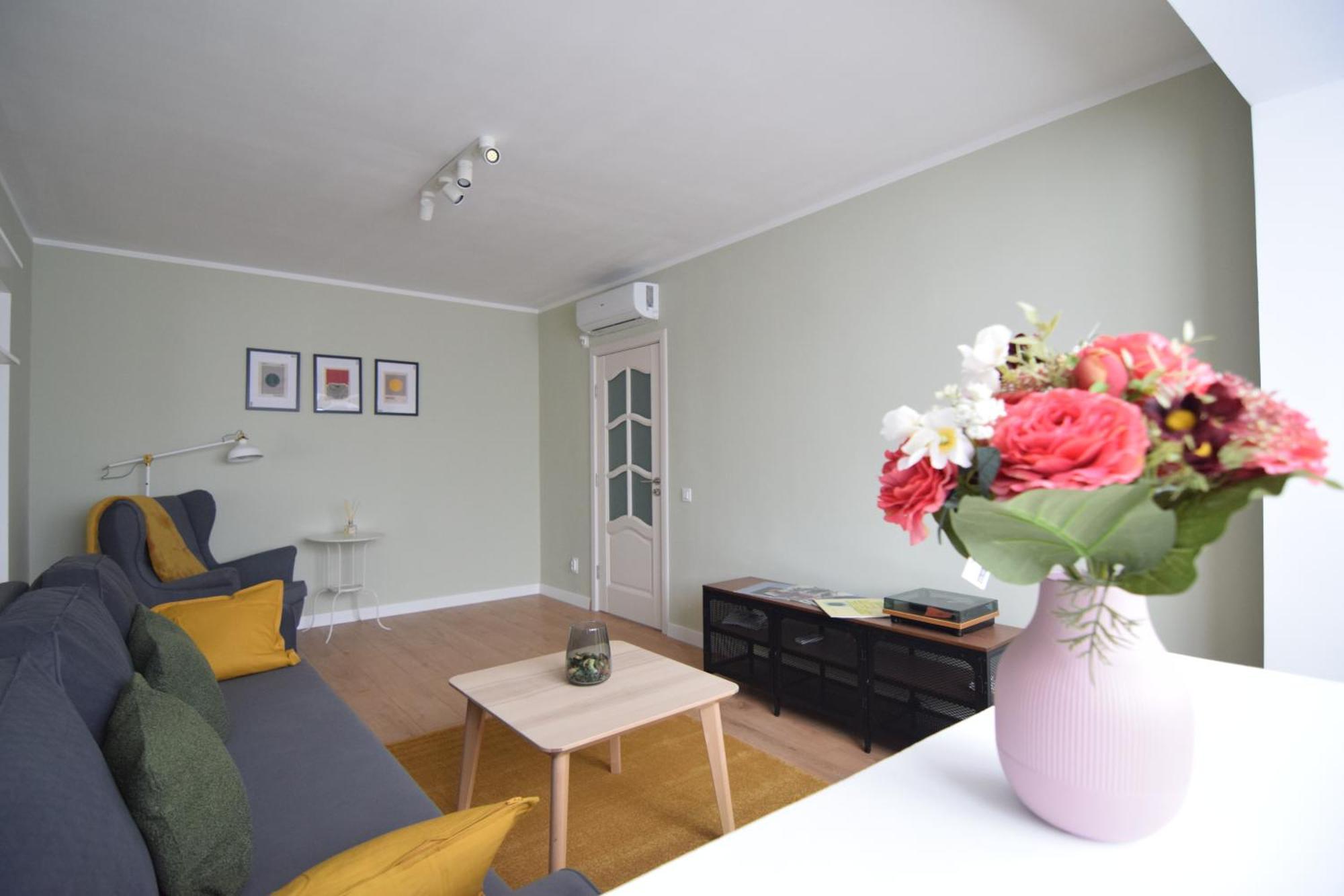 Stylish Apartment With Video Projector Бухарест Экстерьер фото